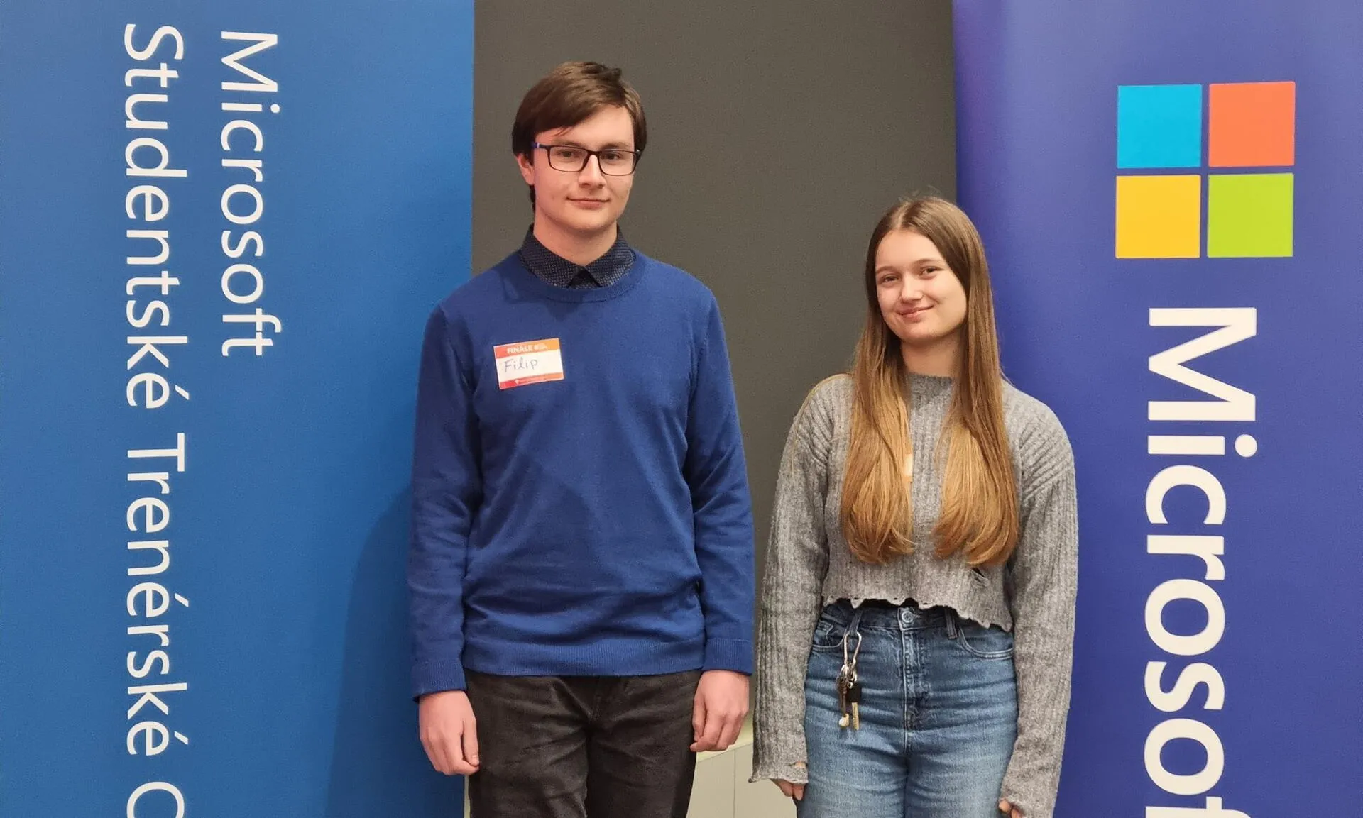 Veronika Rozová a Filip Řeháček byli vybráni do Studentského trenérského centra Microsoft.